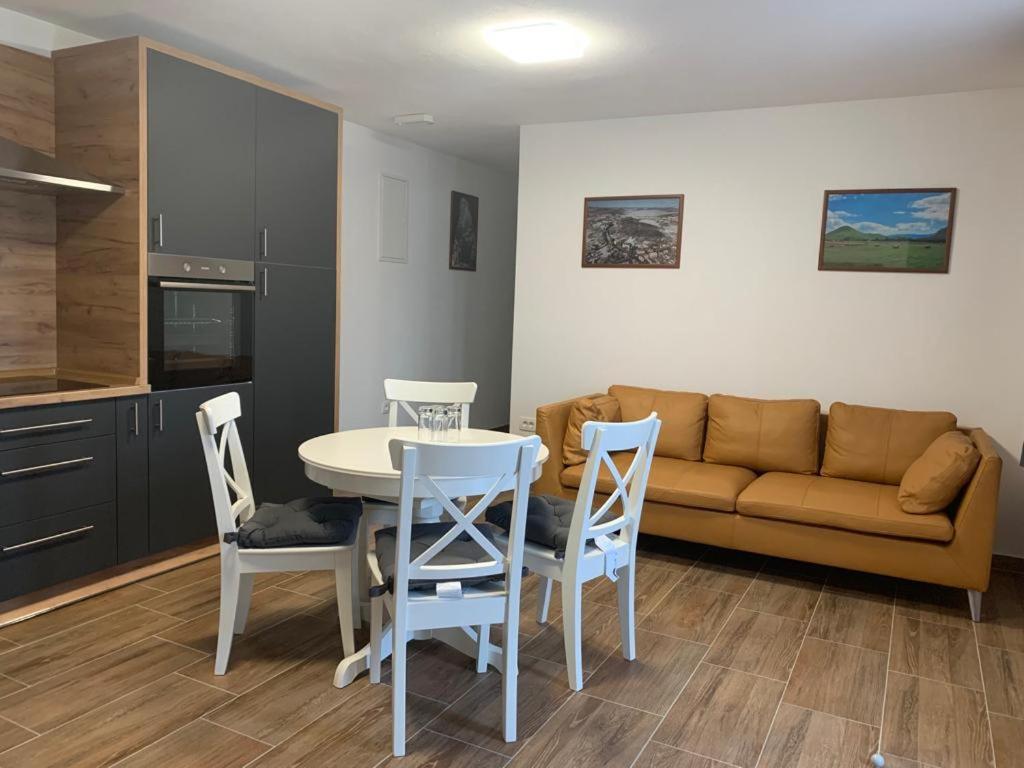 Apartmani Albatros Perusic Eksteriør bilde
