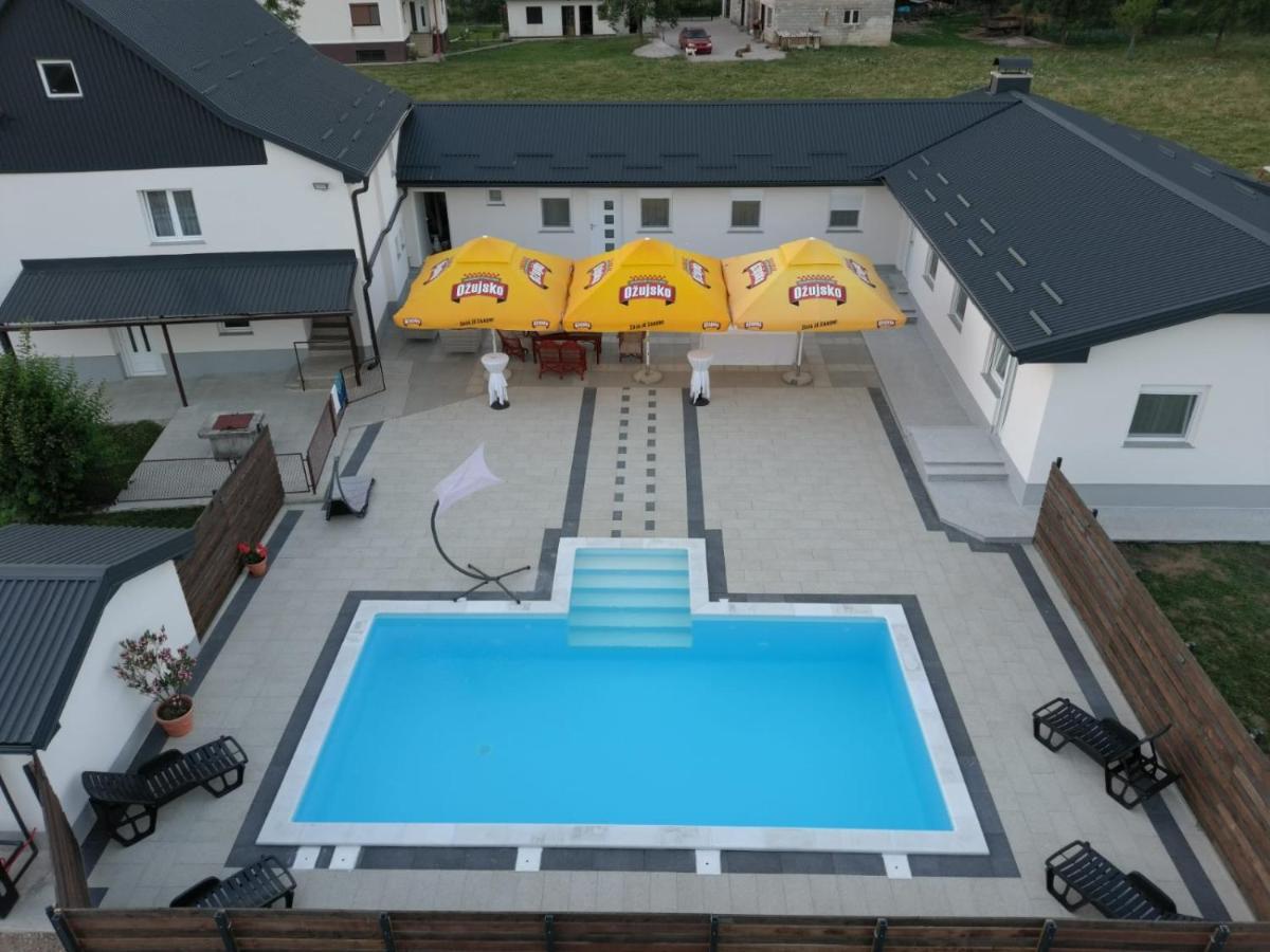 Apartmani Albatros Perusic Eksteriør bilde