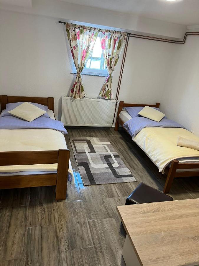 Apartmani Albatros Perusic Eksteriør bilde